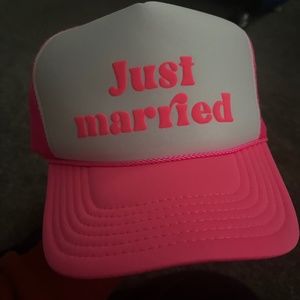 Trucker hat